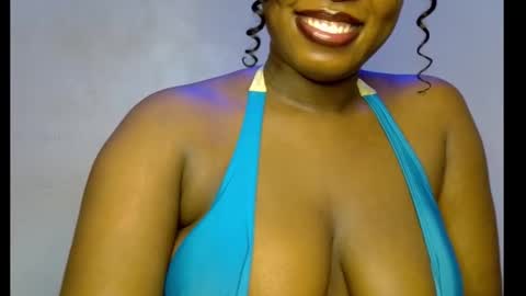 Snapshot of sweetpetitgirl chatting on 03-12-26, 11:55 LILY BRANDY online show from 03-12-26, 11:55