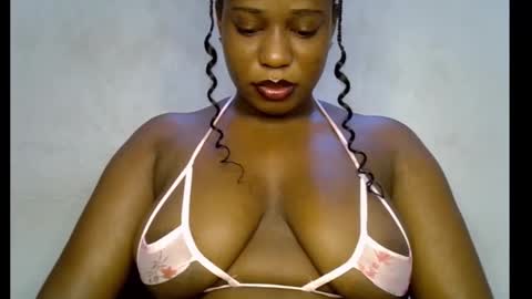 Snapshot of sweetpetitgirl chatting on 03-16-26, 06:39 LILY BRANDY online show from 03-16-26, 06:39