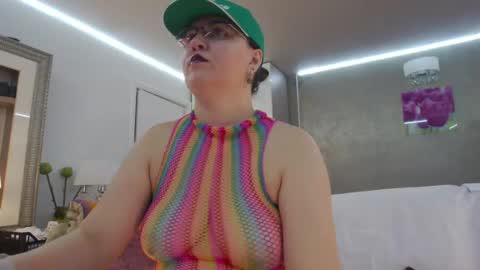 SweetRaisa online show from 05-02-26, 09:42