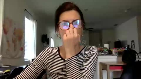 Snapshot of sweetriddance chatting on 03-25-26, 06:14 sweetriddance online show from 03-25-26, 06:14