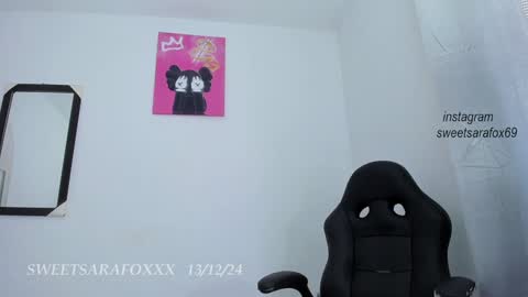 Snapshot of sweetsarafoxxx chatting on 12-13-24, 04:05 Sara Sofia Libra online show from 12-13-24, 04:05