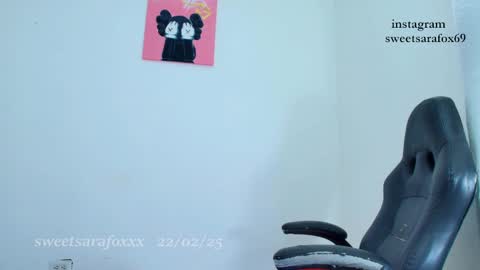 Snapshot of sweetsarafoxxx chatting on 02-22-25, 05:34 Sara Sofia Libra online show from 02-22-25, 05:34