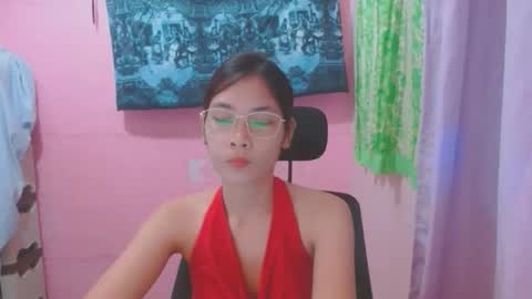 Snapshot of sweetsexygirl20 chatting on 05-26-26, 12:34 Mia online show from 05-26-26, 12:34