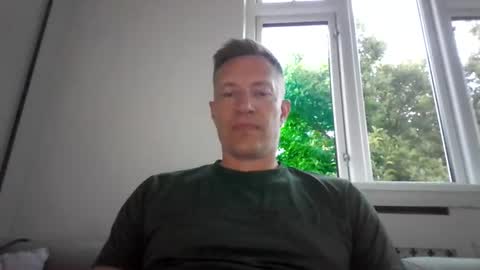 Snapshot of sweetsinner83 chatting on 07-12-26, 07:49 sweetsinner83 online show from 07-12-26, 07:49