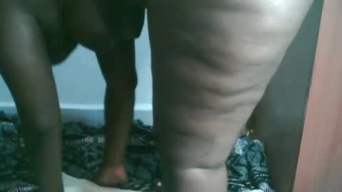 Snapshot of sweetsoul2 chatting on 02-11-25, 04:01 sweetsoul2 online show from 02-11-25, 04:01