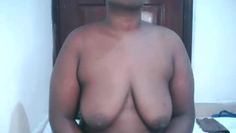 Snapshot of sweetsoul2 chatting on 02-22-25, 03:56 sweetsoul2 online show from 02-22-25, 03:56