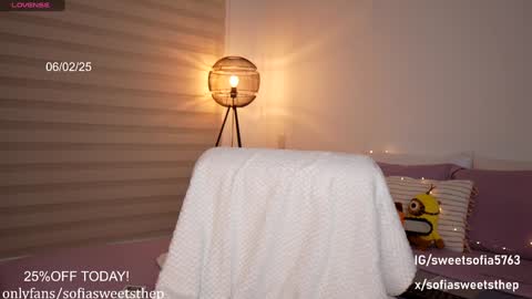 Sofia  online show from 02-07-25, 08:42