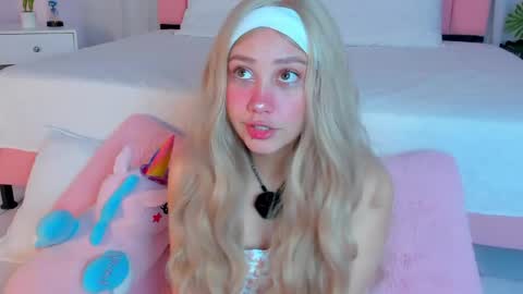 sweett_fire online show from 04-29-26, 05:52