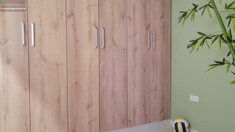    online show from 02-25-25, 07:25