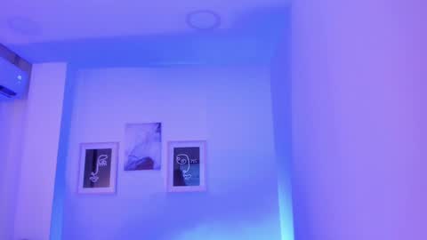 Snapshot of sweettammy_ chatting on 12-19-24, 02:45 Tammy online show from 12-19-24, 02:45