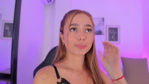 Snapshot of sweettammy_ chatting on 02-26-25, 08:11 Tammy online show from 02-26-25, 08:11