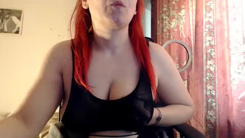 Snapshot of sweettanne chatting on 04-15-26, 10:33 SweettAnne online show from 04-15-26, 10:33
