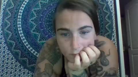 Snapshot of sweettreatz26 chatting on 04-15-26, 03:19 sweettreatz26 online show from 04-15-26, 03:19