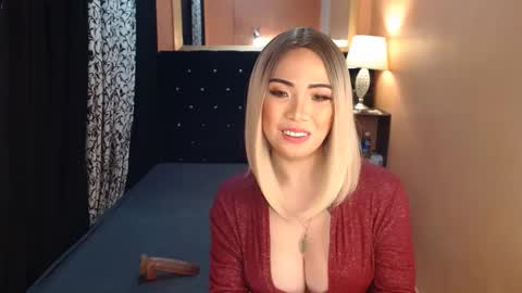 Ms trixiee online show from 12-28-24, 10:23
