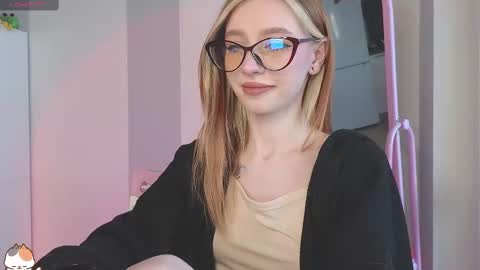 Elis  a little vacation Ill be here Saturday my schedules in bio online show from 12-05-24, 11:05