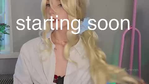 Elis  a little vacation Ill be here Saturday my schedules in bio online show from 09-27-25, 09:14