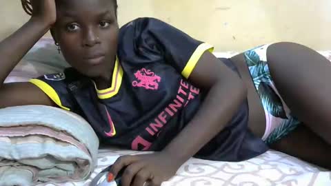 Snapshot of sweetvallerie chatting on 02-07-25, 06:02 sweetvallerie online show from 02-07-25, 06:02