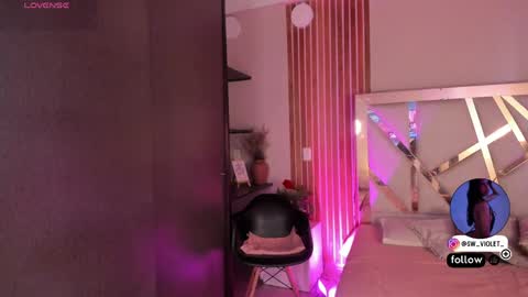 Snapshot of sweetviolet___ chatting on 04-17-26, 12:19 sweetviolet___ online show from 04-17-26, 12:19