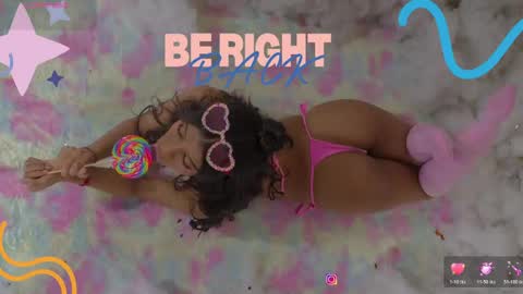 Snapshot of sweetviolet___ chatting on 04-28-26, 12:10 sweetviolet___ online show from 04-28-26, 12:10