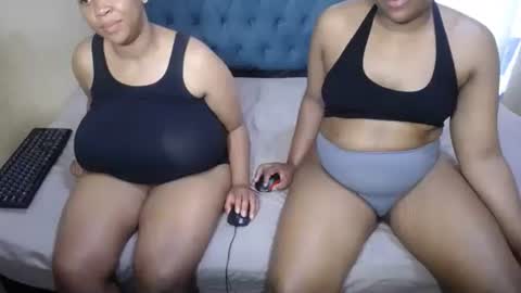 sweetwetebony2 online show from 11-17-25, 10:54