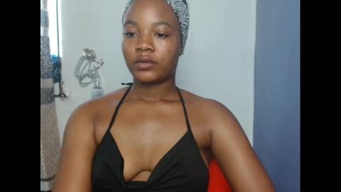 Snapshot of sweetxboobs chatting on 12-10-24, 08:51 sweetxboobs online show from 12-10-24, 08:51