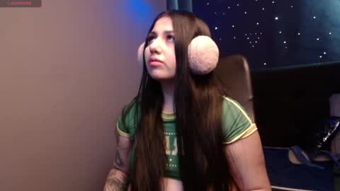 Ashley 3 online show from 02-20-25, 02:35