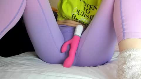 Mia online show from 01-03-25, 09:36