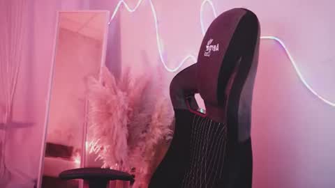 Snapshot of sweety_emilya chatting on 07-20-26, 10:39 Emily online show from 07-20-26, 10:39