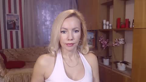 Sweety friend online show from 11-19-25, 10:48