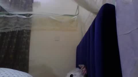 Snapshot of sweety_melanin chatting on 04-26-26, 03:53 Vickky online show from 04-26-26, 03:53