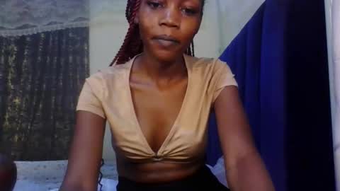 Snapshot of sweety_melanin chatting on 04-29-26, 06:14 Vickky online show from 04-29-26, 06:14