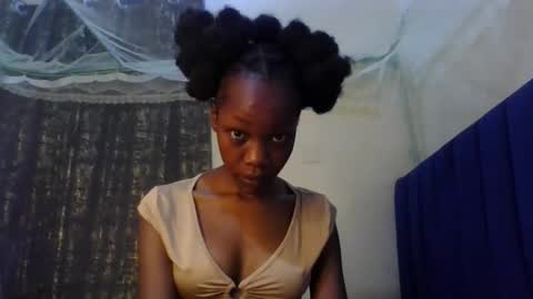 Snapshot of sweety_melanin chatting on 05-04-26, 05:14 Vickky online show from 05-04-26, 05:14