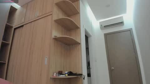 Vikky online show from 12-15-25, 12:15