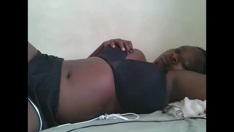 Snapshot of sweetyass25 chatting on 09-10-25, 07:08 sweetyass25 online show from 09-10-25, 07:08