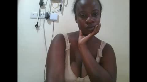 Snapshot of sweetyass25 chatting on 09-12-25, 04:45 sweetyass25 online show from 09-12-25, 04:45