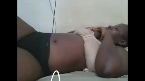 Snapshot of sweetyass25 chatting on 09-26-25, 06:56 sweetyass25 online show from 09-26-25, 06:56