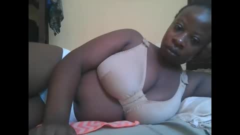 Snapshot of sweetyass25 chatting on 10-11-25, 05:28 sweetyass25 online show from 10-11-25, 05:28