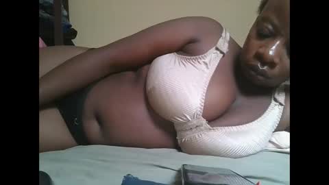 Snapshot of sweetyass25 chatting on 10-15-25, 06:57 sweetyass25 online show from 10-15-25, 06:57