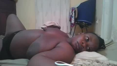 sweetyass25 online show from 03-17-26, 06:00