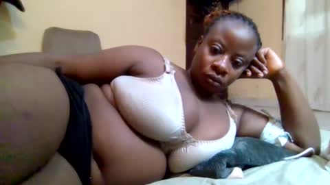 Snapshot of sweetyass25 chatting on 07-04-26, 06:52 sweetyass25 online show from 07-04-26, 06:52