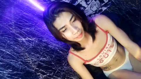 Snapshot of sweetyguyxxx1998 chatting on 02-18-26, 08:05 - allen online show from 02-18-26, 08:05