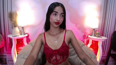 LAURA online show from 03-23-26, 11:58