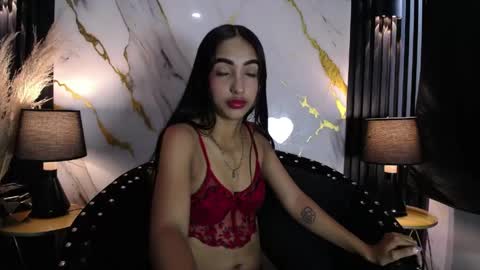 LAURA online show from 05-03-26, 12:00