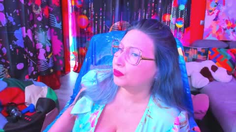 Lisa online show from 02-27-25, 07:01