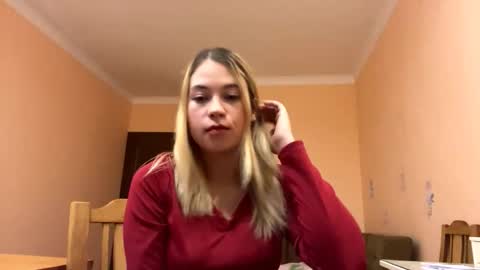Snapshot of sweetylolye chatting on 10-20-25, 04:29 Elizabeth online show from 10-20-25, 04:29