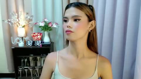 Megan online show from 11-20-25, 04:12