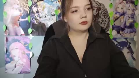 Snapshot of sweetyyfox chatting on 09-22-25, 10:28 Fox online show from 09-22-25, 10:28