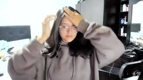 sweetyypeach online show from 12-04-24, 02:42