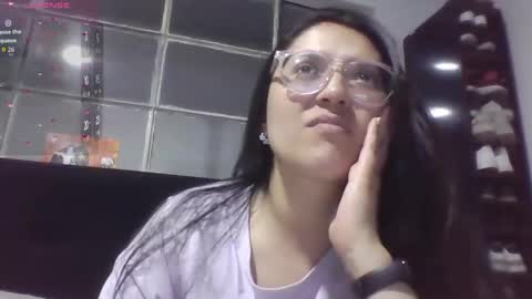 sweetyypeach online show from 09-12-25, 04:01