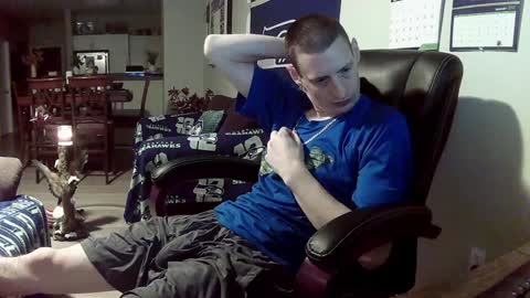 Snapshot of swelteringk chatting on 01-02-25, 02:22 Kile online show from 01-02-25, 02:22